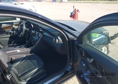2019 Mercedes-Benz C 300 from USA, damaged, VIN 55SWF8DB8KU295208